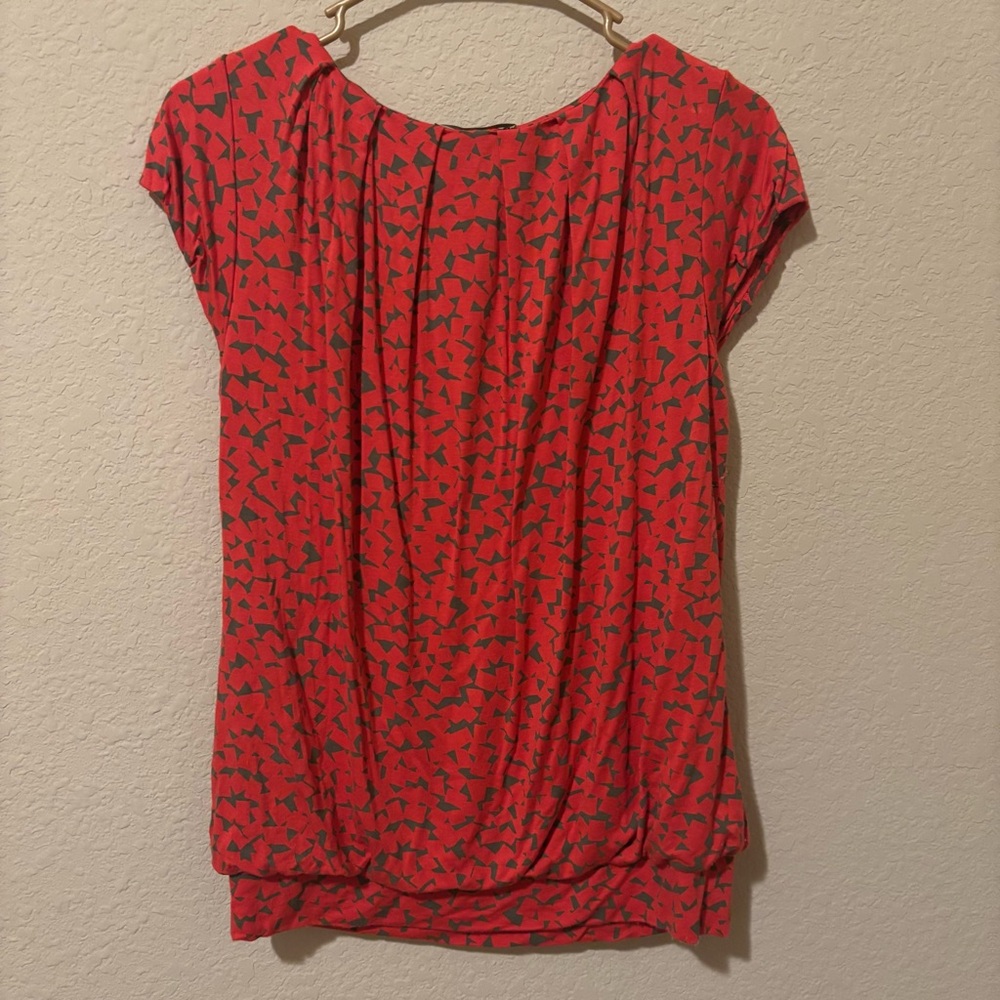 Banana Republica Women’s Red Tan Blouse, Size Medium - Picture 5 of 5